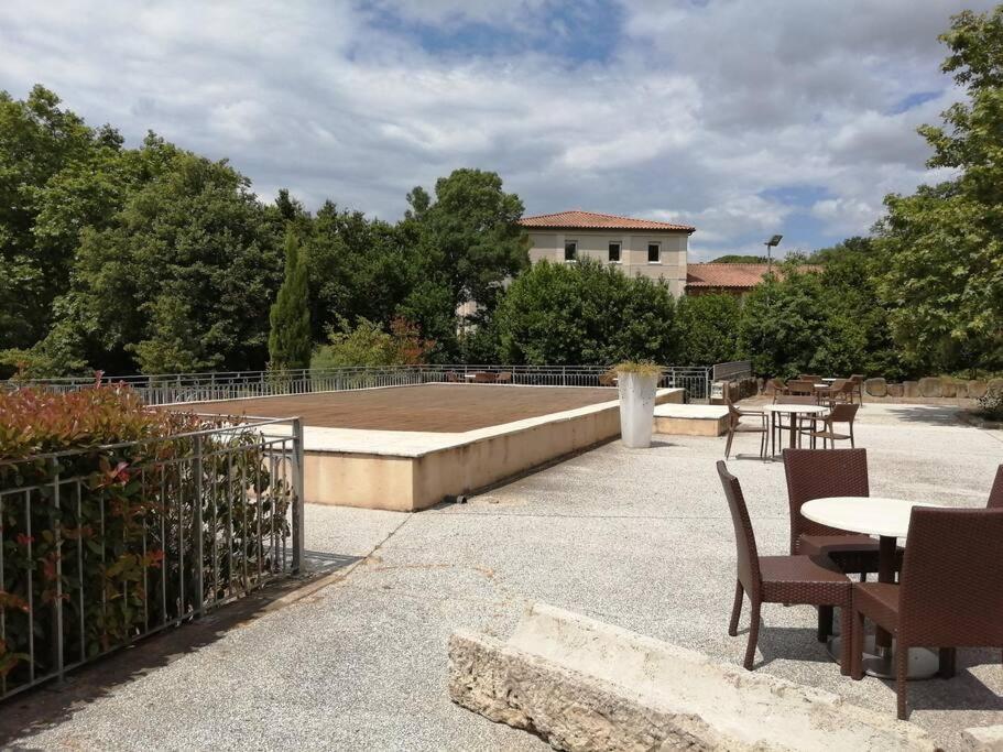 Le Soleil D Eugenie Appartement Dans Residence Avec Piscine Commune Pres De Carcassonne Olonzac ภายนอก รูปภาพ