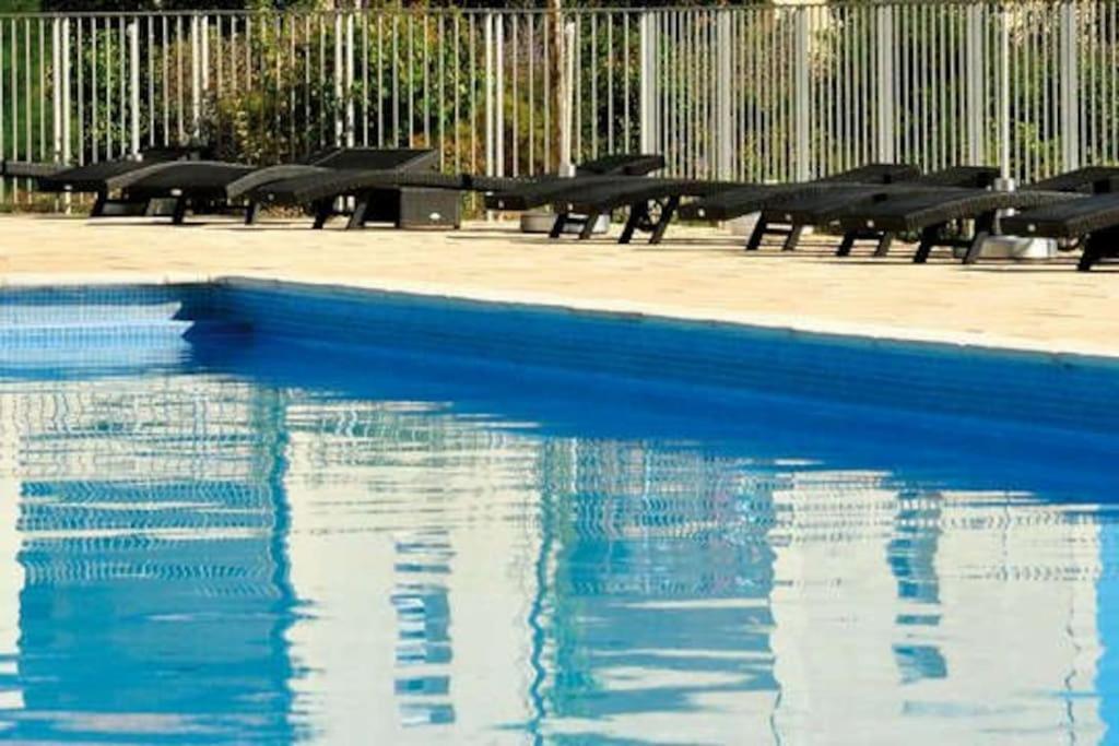 Le Soleil D Eugenie Appartement Dans Residence Avec Piscine Commune Pres De Carcassonne Olonzac ภายนอก รูปภาพ