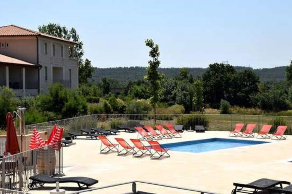 Le Soleil D Eugenie Appartement Dans Residence Avec Piscine Commune Pres De Carcassonne Olonzac ภายนอก รูปภาพ