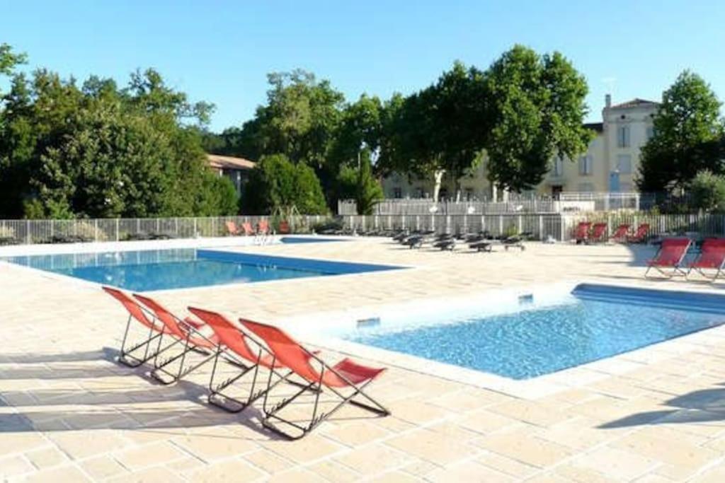 Le Soleil D Eugenie Appartement Dans Residence Avec Piscine Commune Pres De Carcassonne Olonzac ภายนอก รูปภาพ