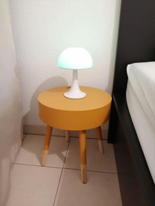 Le Soleil D Eugenie Appartement Dans Residence Avec Piscine Commune Pres De Carcassonne Olonzac ภายนอก รูปภาพ